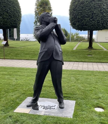 Statue Claude Nobs-蒙特勒必去景点