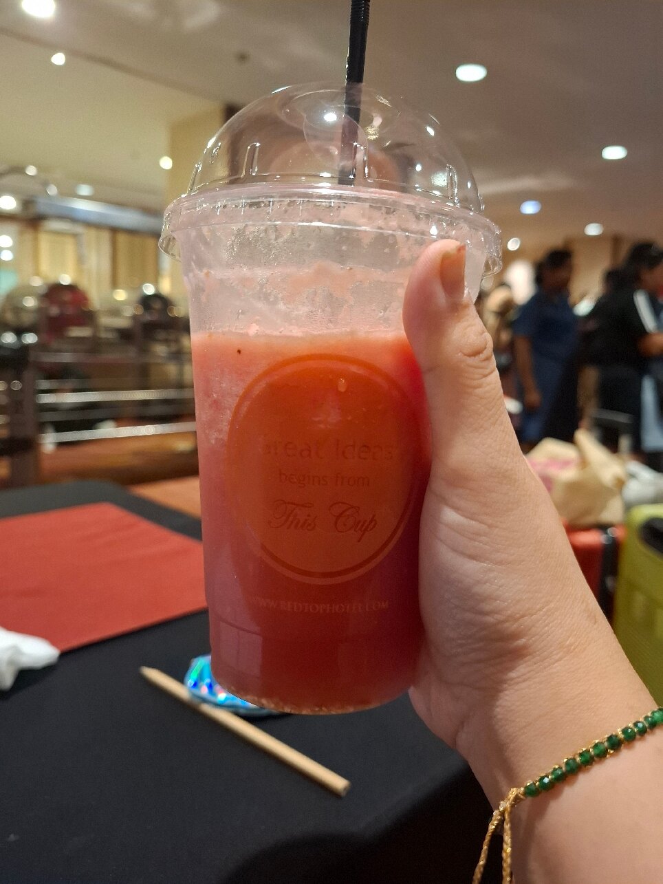 雷德托普酒店-官方