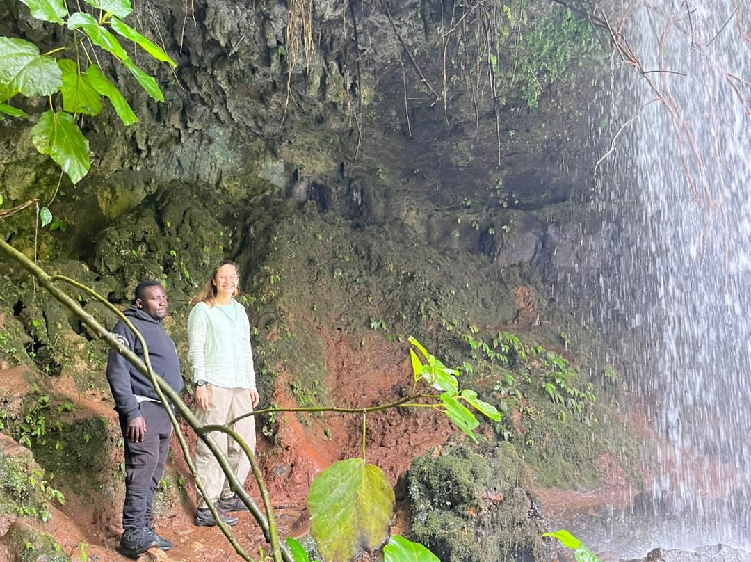 Amabere Caves-Fort Portal必去景点