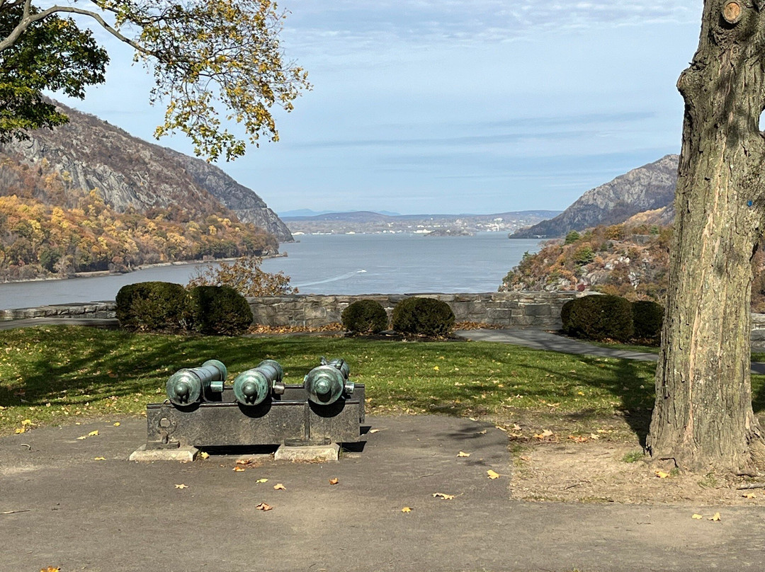 West Point Tours-海兰福尔斯必去景点