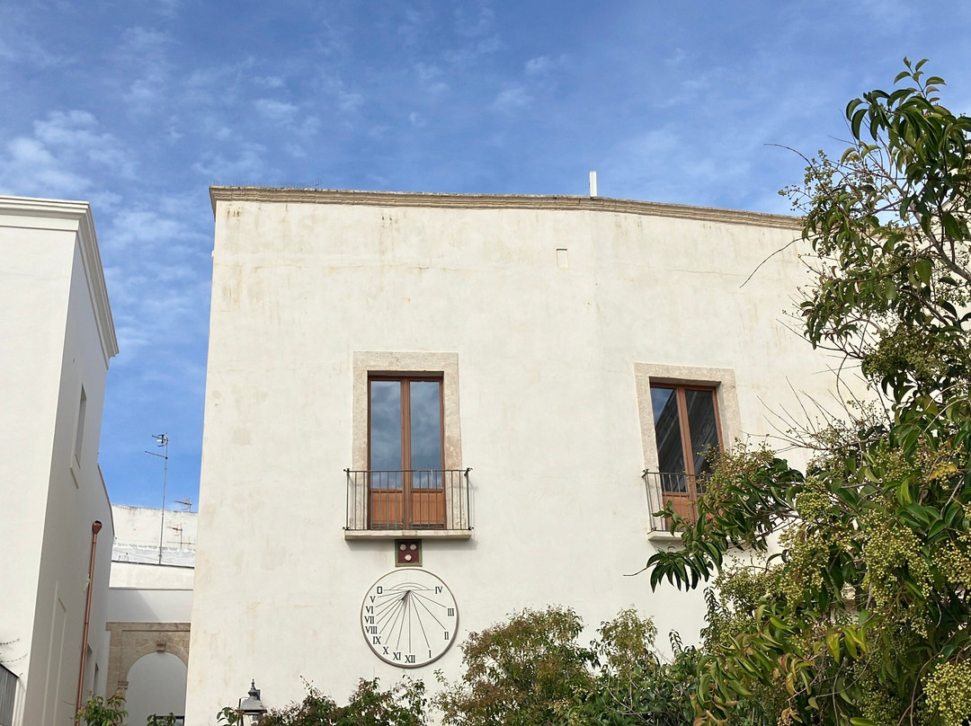 Piazza Giuseppe Garibaldi-莫诺波利必去景点