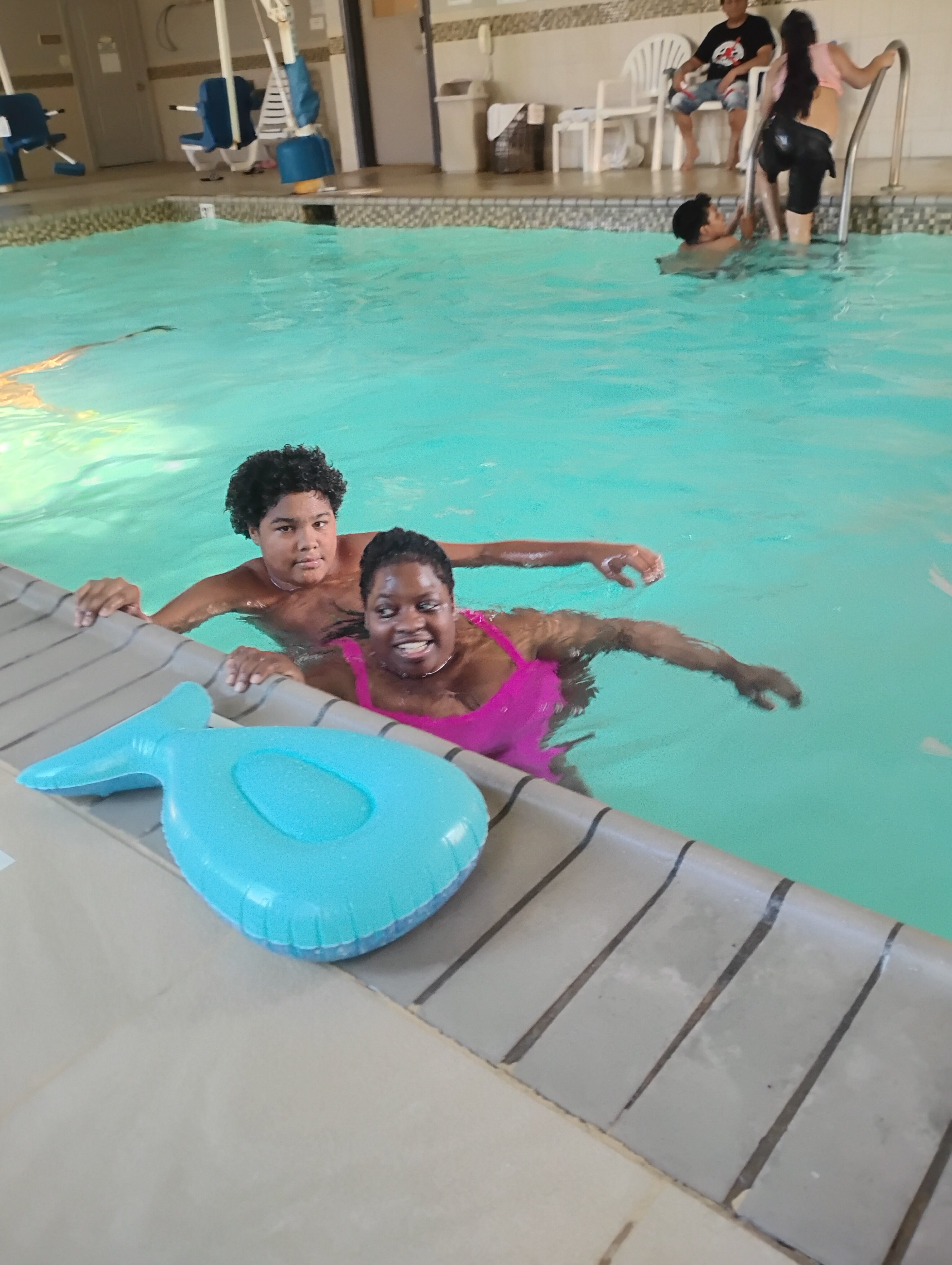 Comfort Inn & Suites Cambridge-泳池