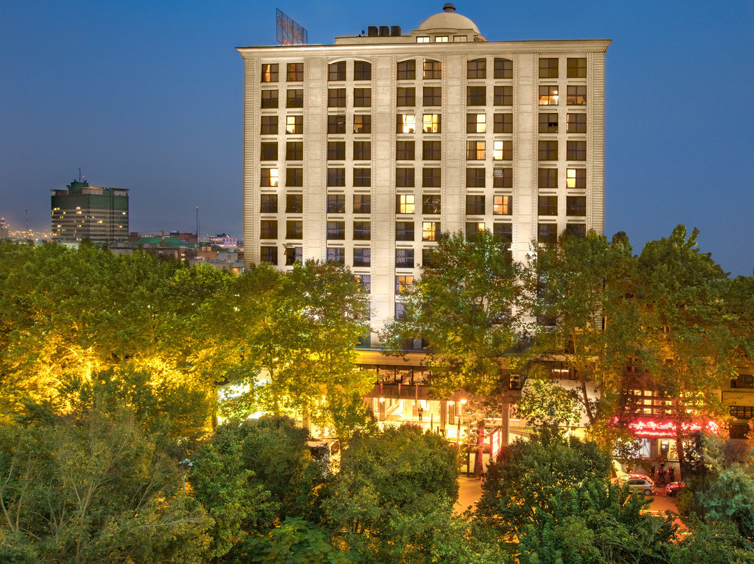 Espinas International Hotel, At The Boulevard主图