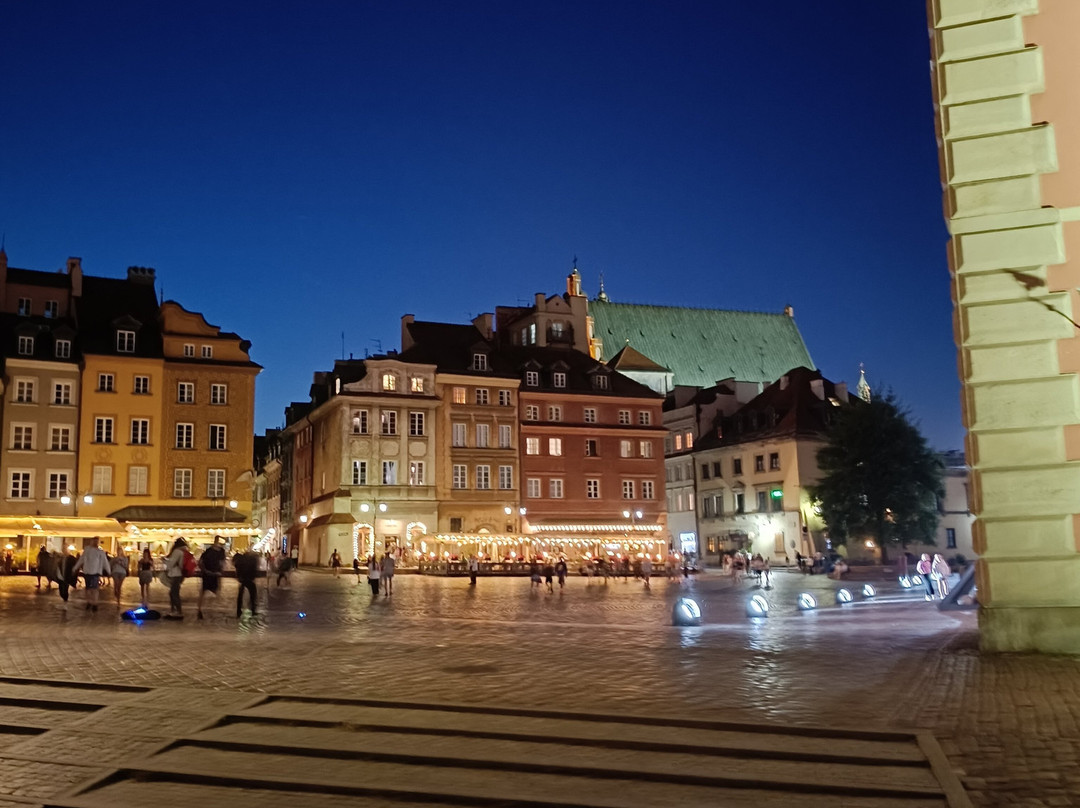 城堡广场-华沙必去景点