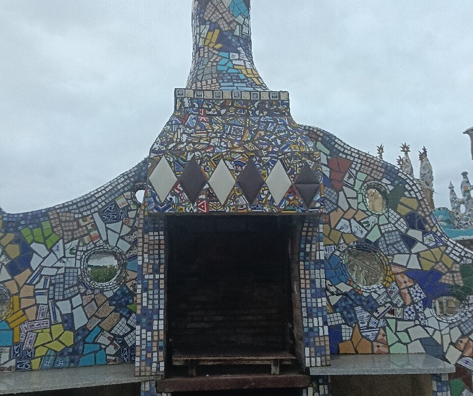 El Capricho de Cotrina-Los Santos de Maimona必去景点