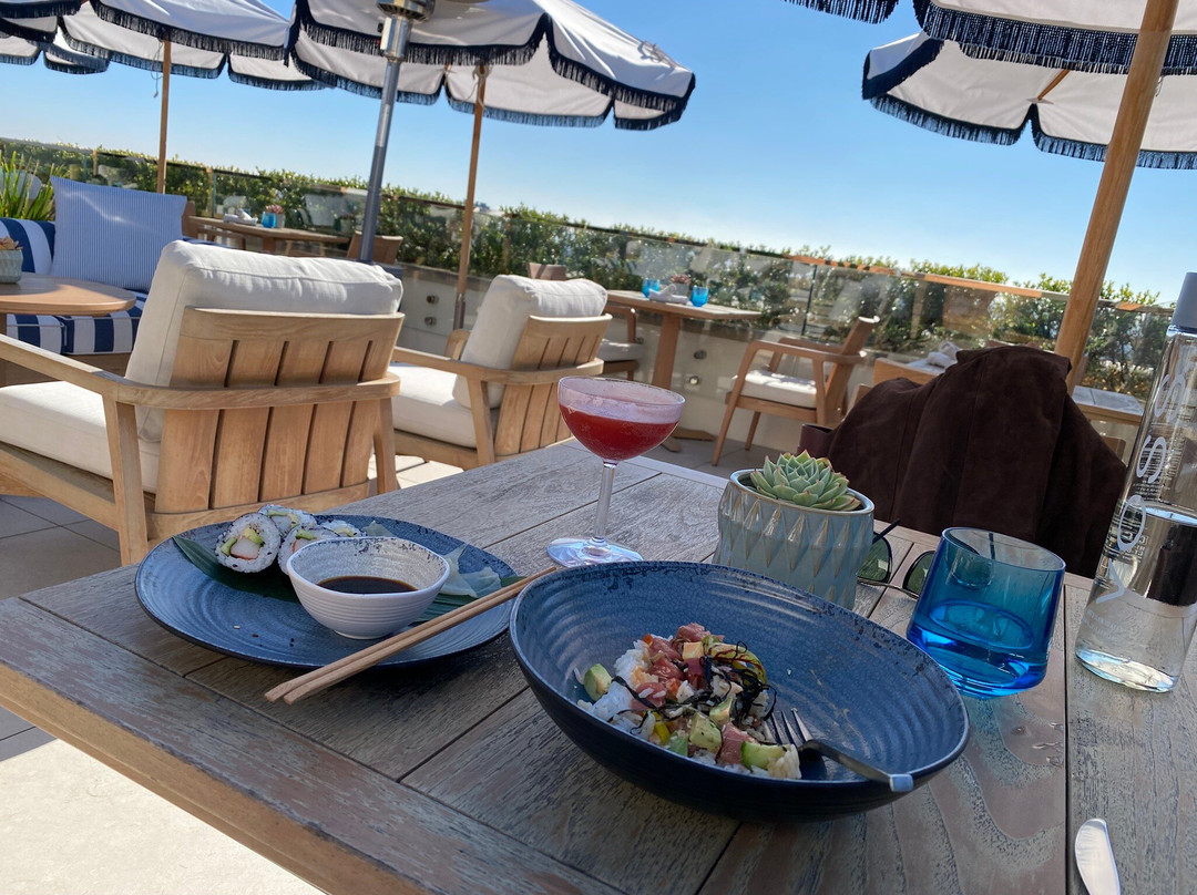 Poza At L'ermitage Beverly Hills