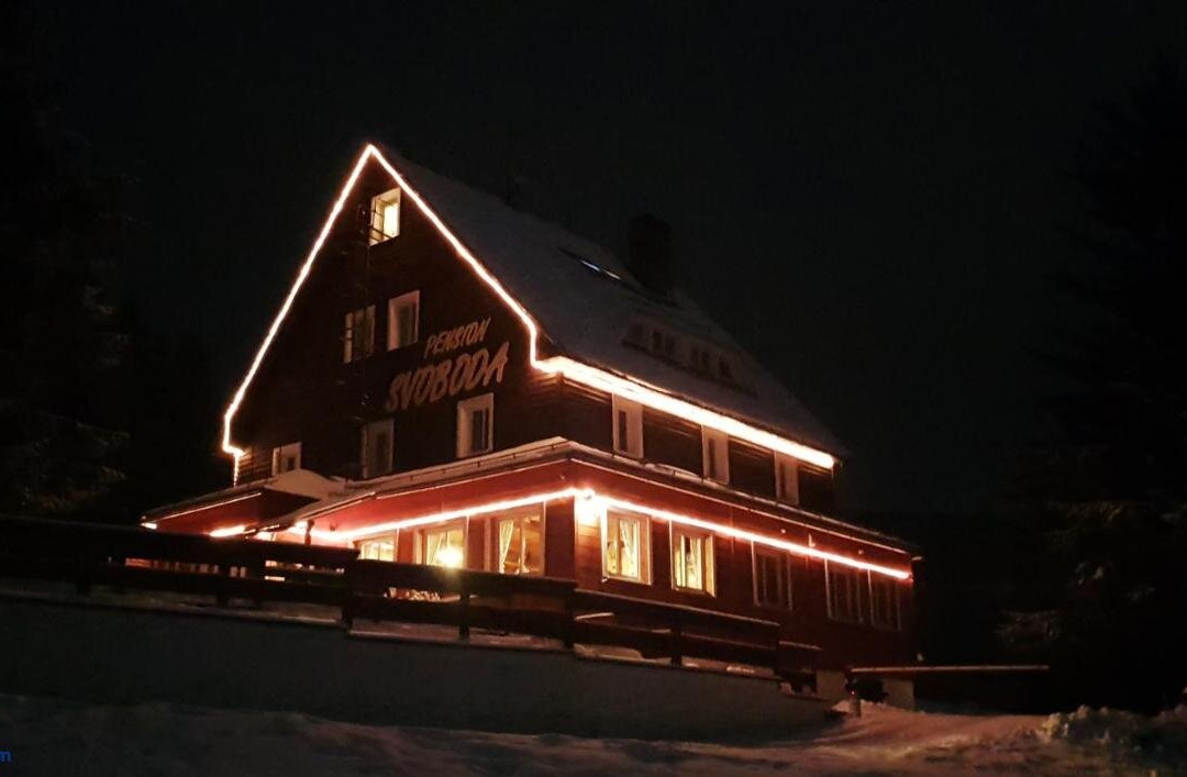 Velka Upa酒店住宿-Pension Svoboda