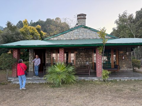 Renz Himalayan Retreat-客卧