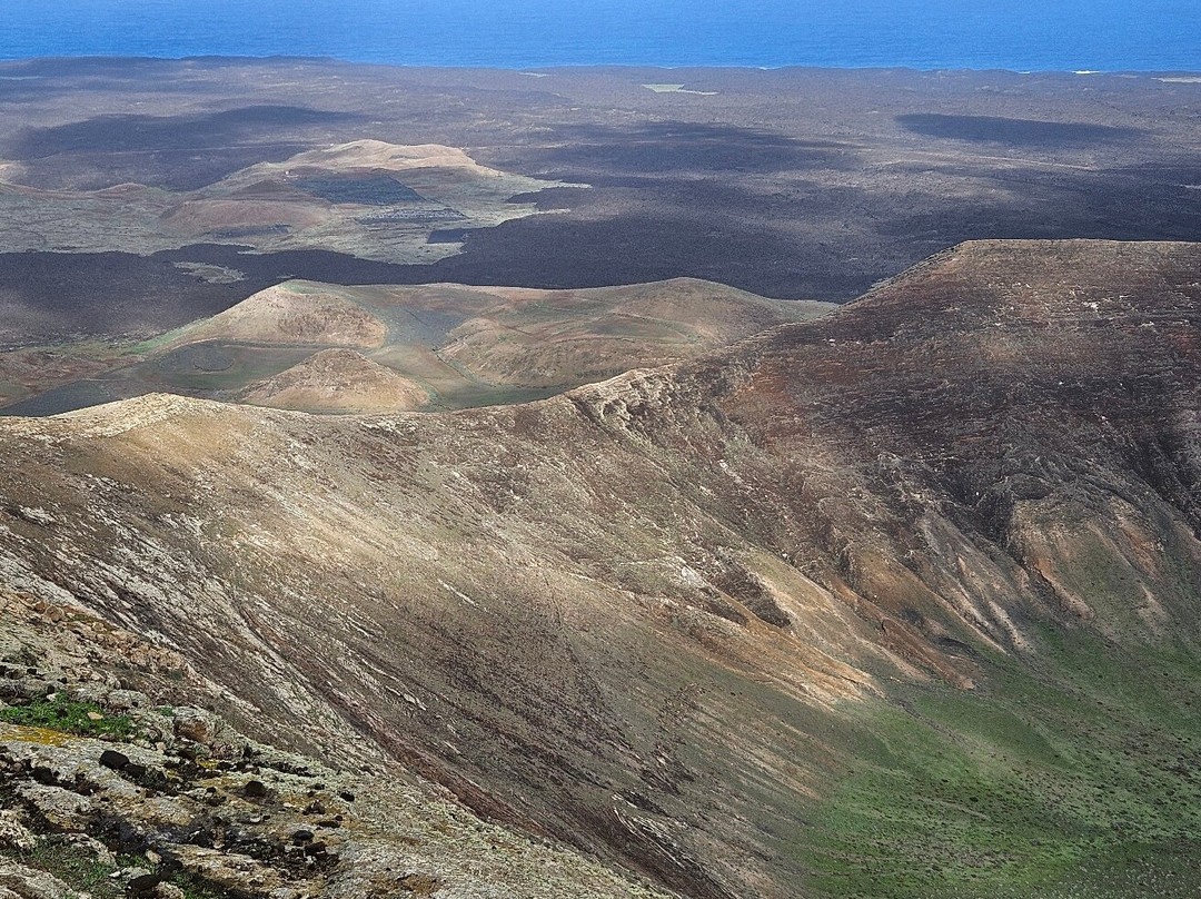 Caldera Blanca-兰萨罗特必去景点