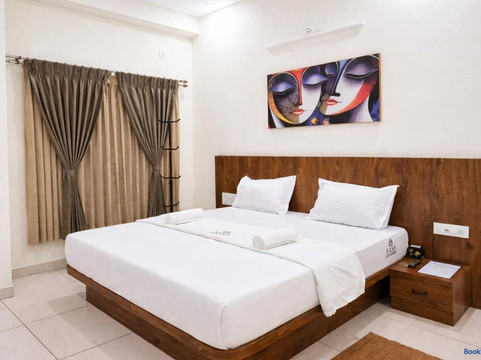 Savi Service Apartments