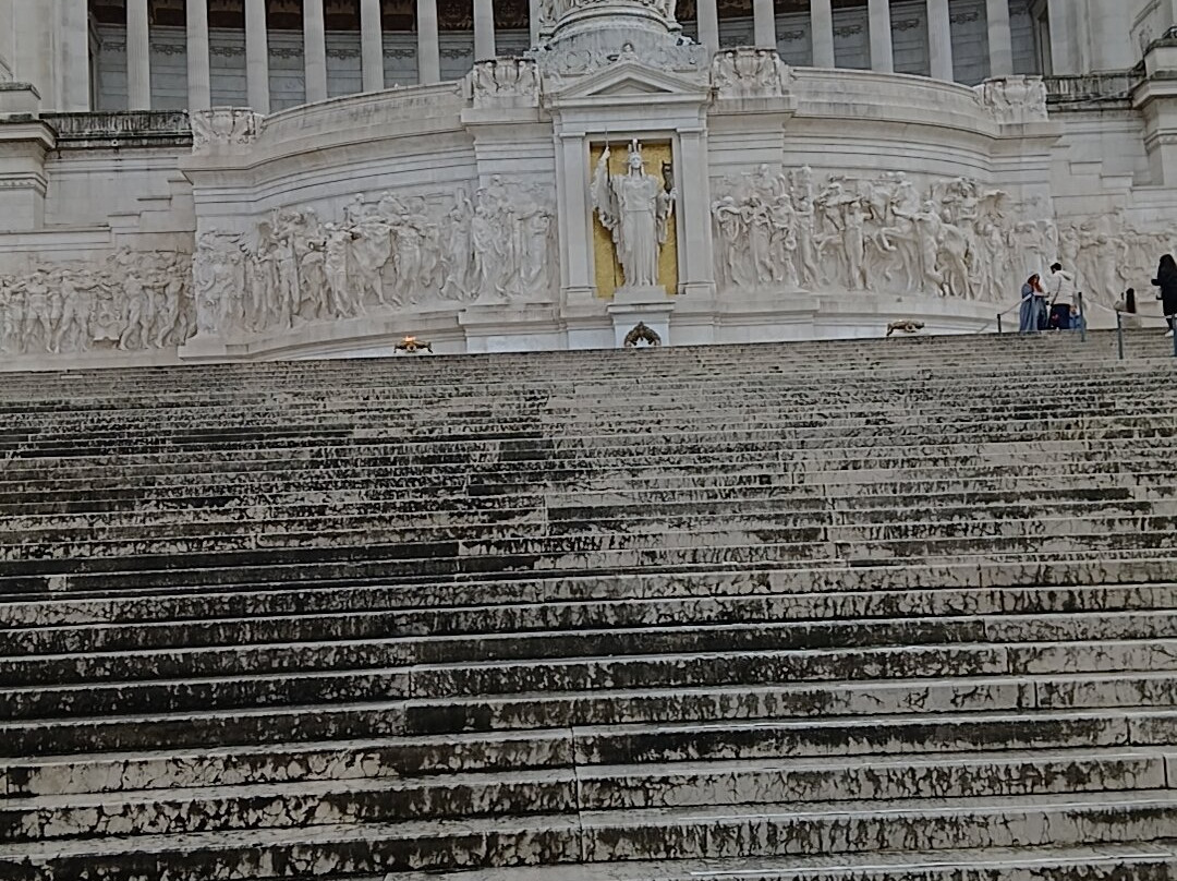 Carole Faudé - Chauffeur Français-奇维塔韦基亚必去景点