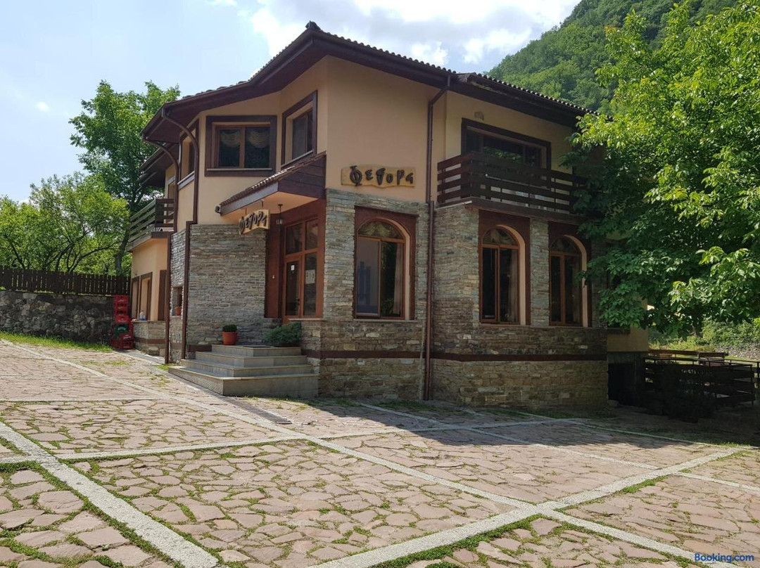 Pravets酒店住宿-Hotel Fedora