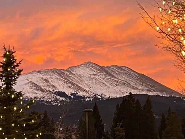 Grand Lodge on Peak 7-官方