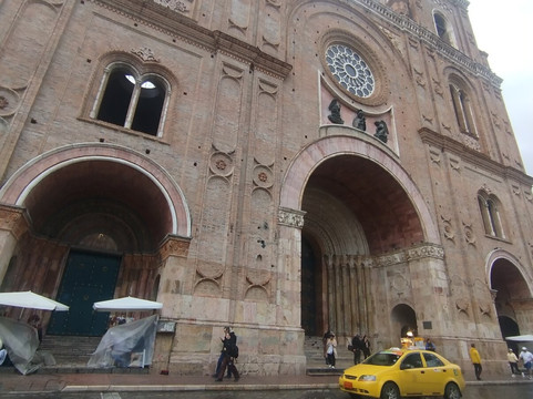 新教堂-昆卡必去景点