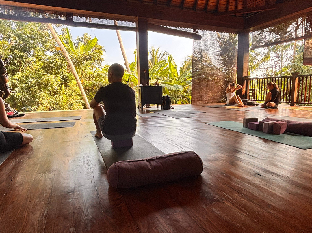 Sri Yoga Shala-乌纳瓦图纳必去景点