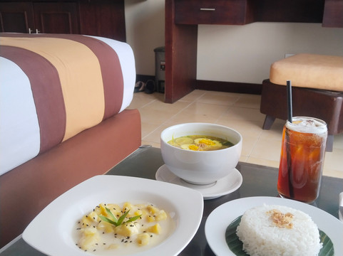 桑蒂大酒店主图