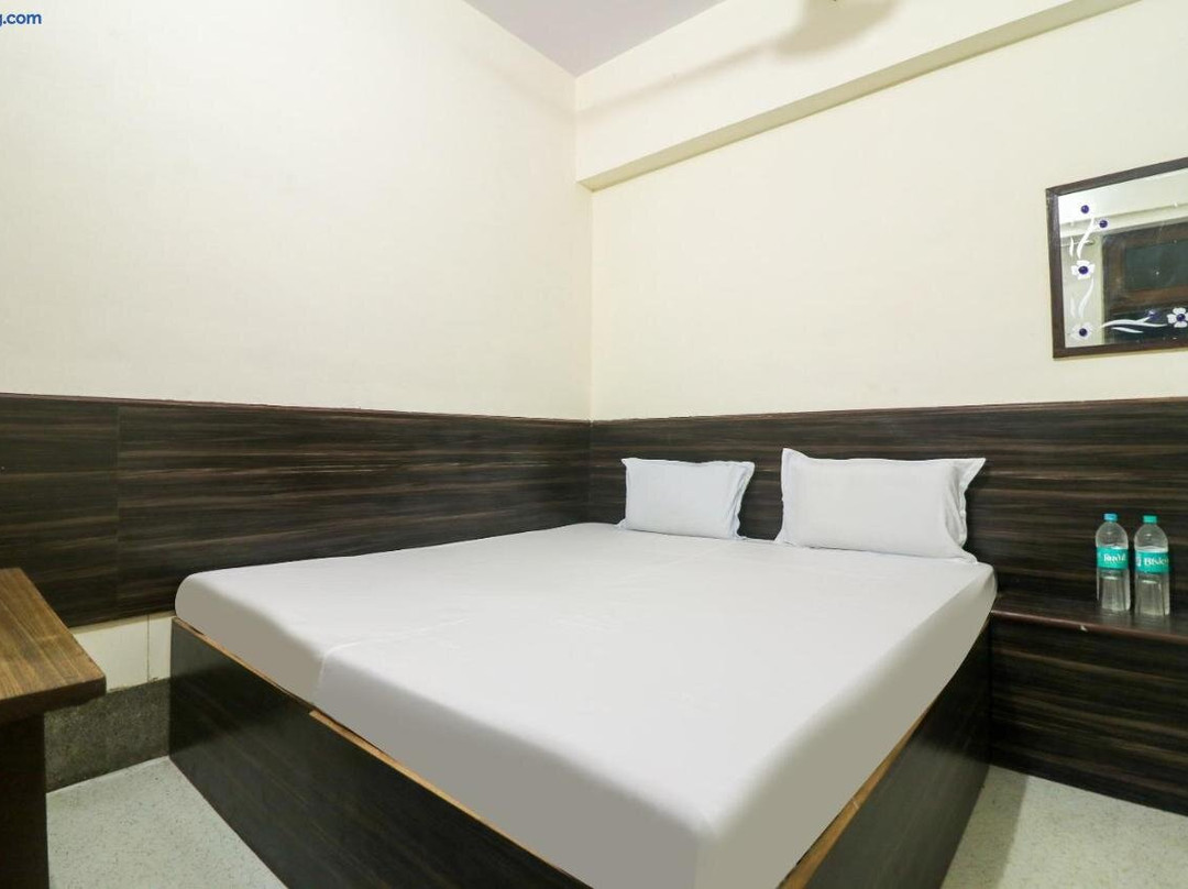 Spot On 43285 Hotel Anand Bhawan