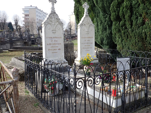 Tombe Arthur Rimbaud-沙勒维尔梅济耶尔必去景点