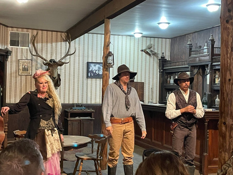 The Saloon Theatre-墓碑镇必去景点