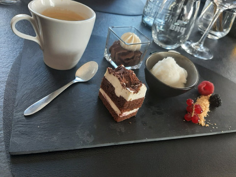 Les Étangs De La Strange