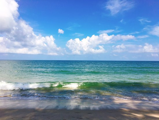 普吉岛乐谷浪都喜天丽酒店主图