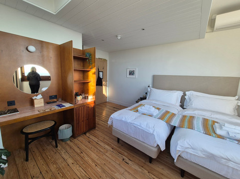 福特路酒店主图