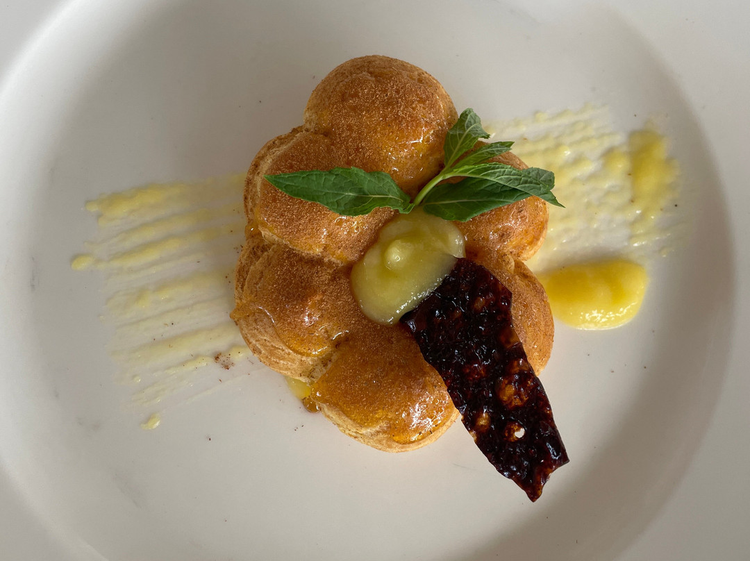 米拉弗洛雷斯高级酒店主图