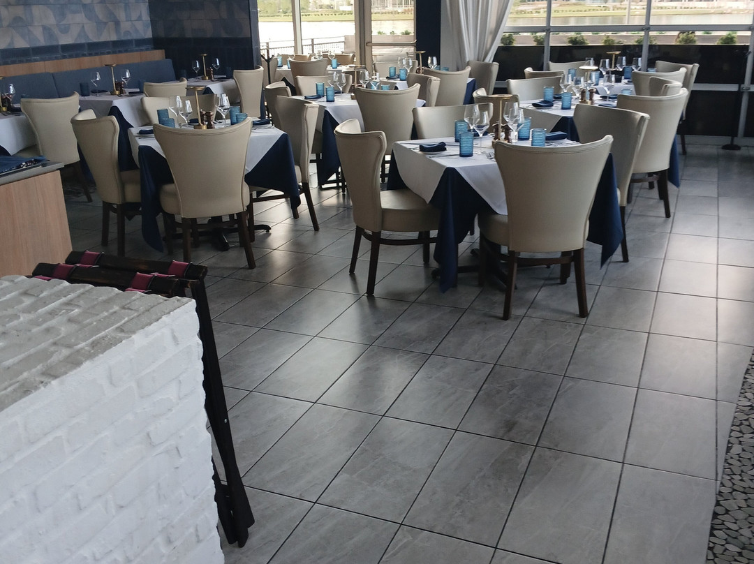 Azzurro Italian Coastal Cuisine主图