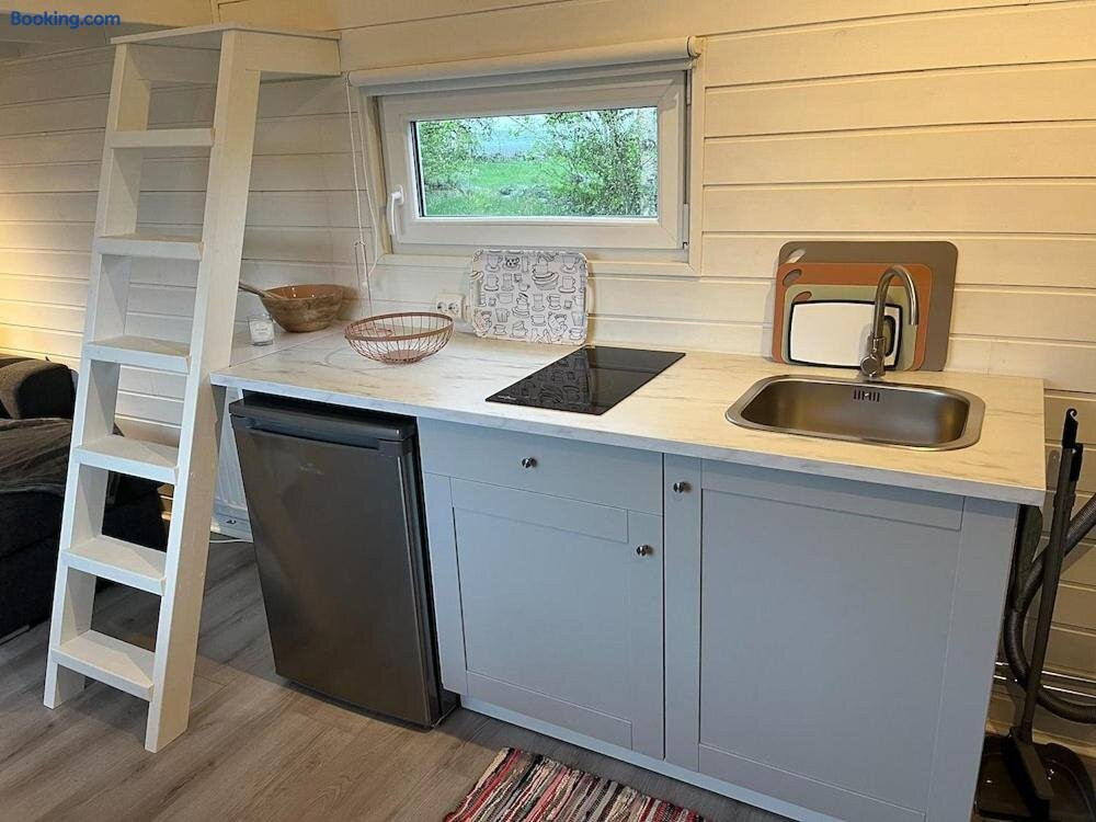 Rödlix Vandrarhem & Camping