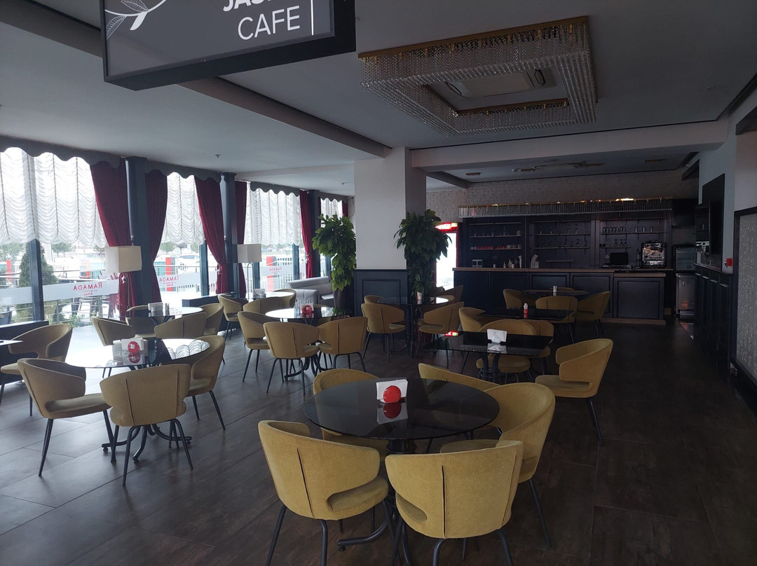 锡瓦斯温德姆华美达酒店主图