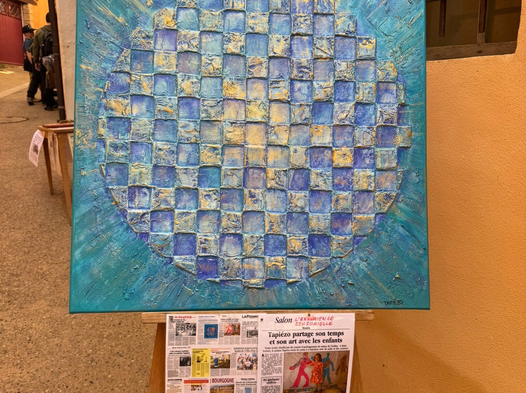 Art Gallery Contemporary Tapiézo-Roussillon必去景点