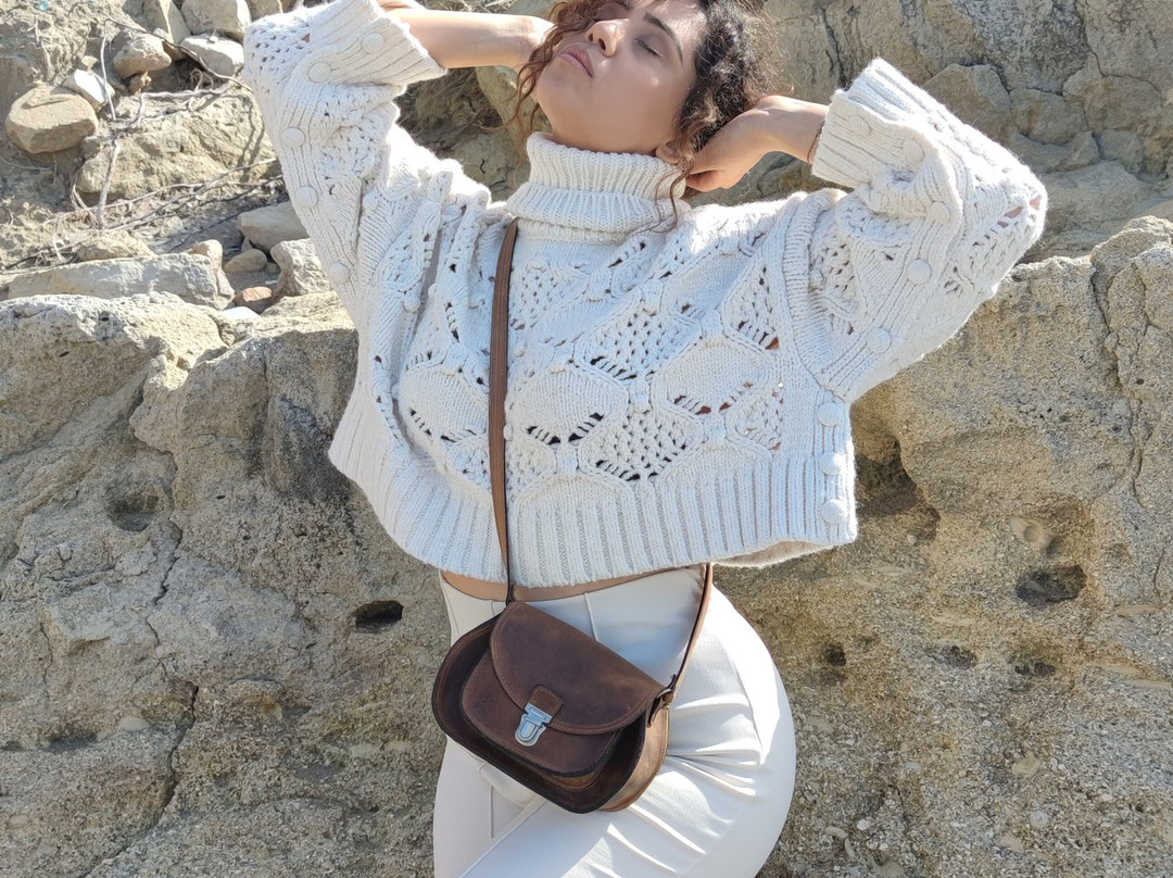 Jirakis Handcrafted Leather-Analipsi必去景点