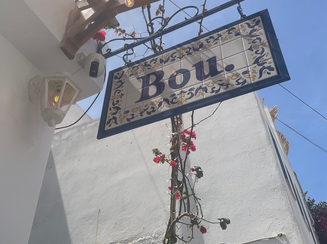 Bou.
