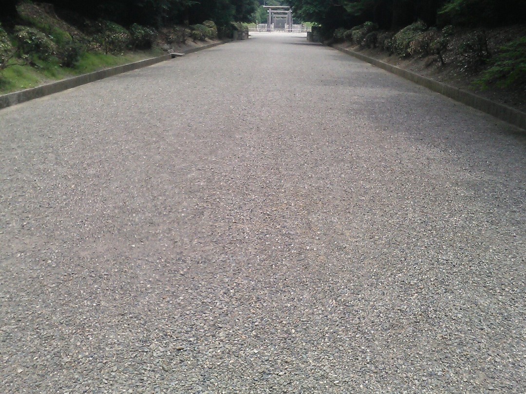 Mausoleum of Emperor Jinmu-橿原市必去景点