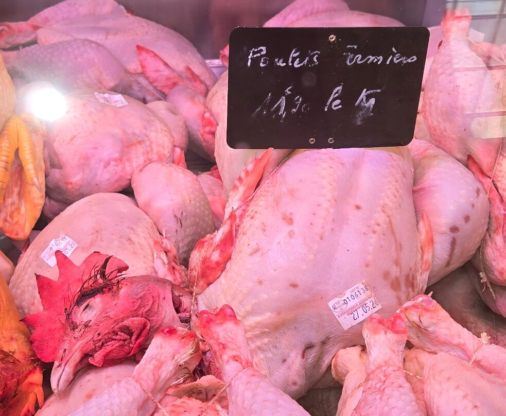 Marché sous les halles-罗什福尔必去景点