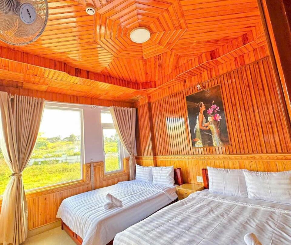 KAT HOTEL - Bui Thi Xuan