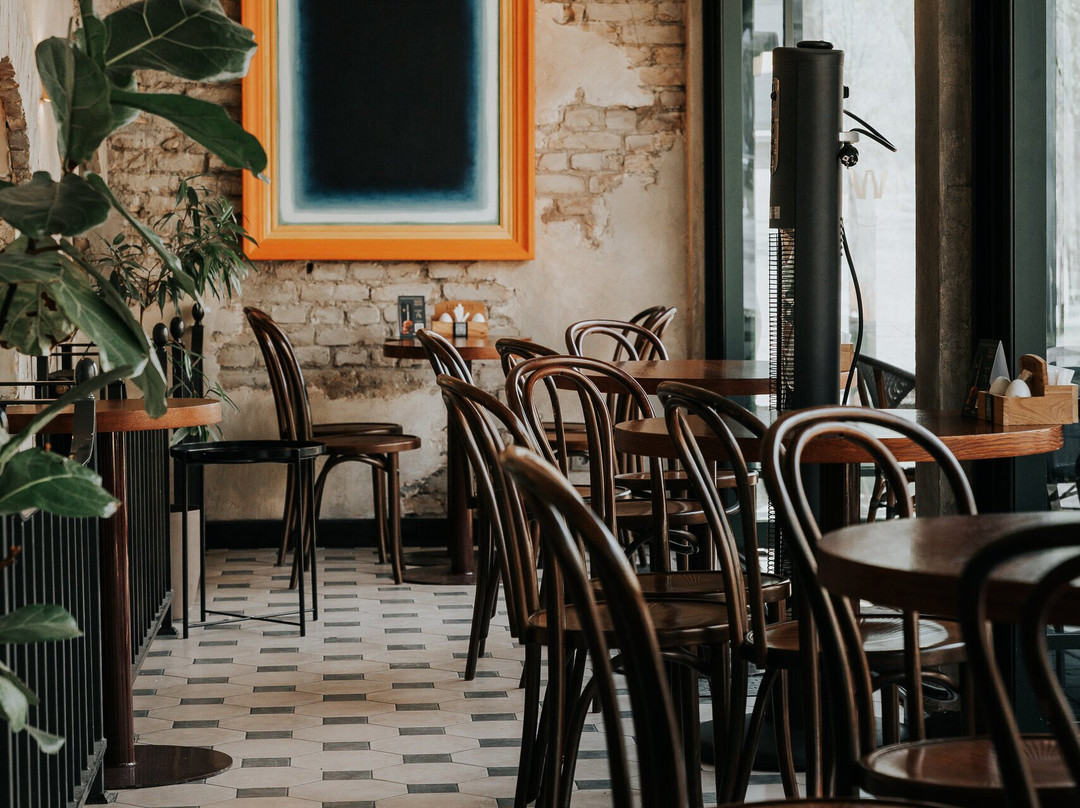 Irwin Grill & Bar