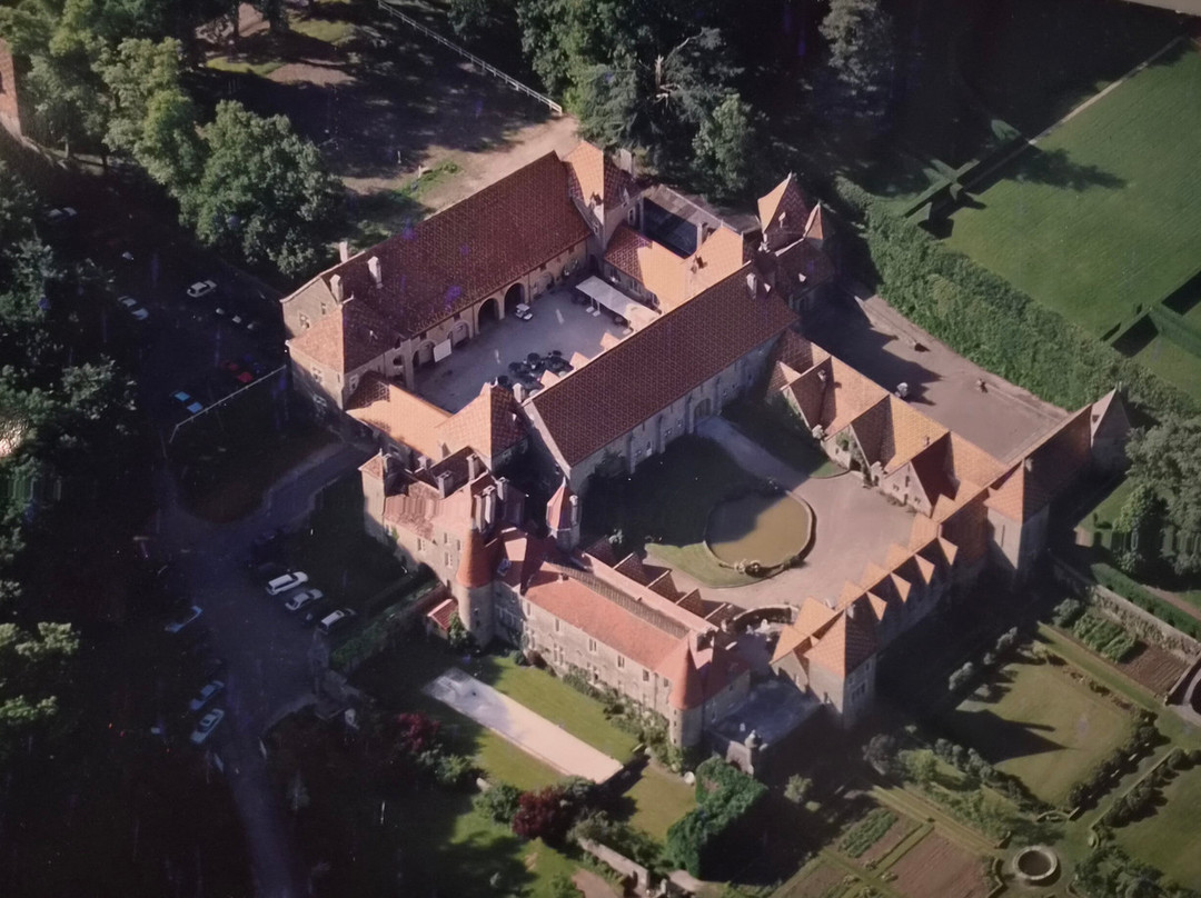 Golf Club du Chateau de Bournel-Cubry必去景点