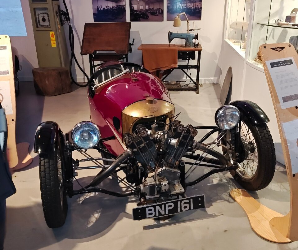 Morgan Motor Company-大莫尔文必去景点