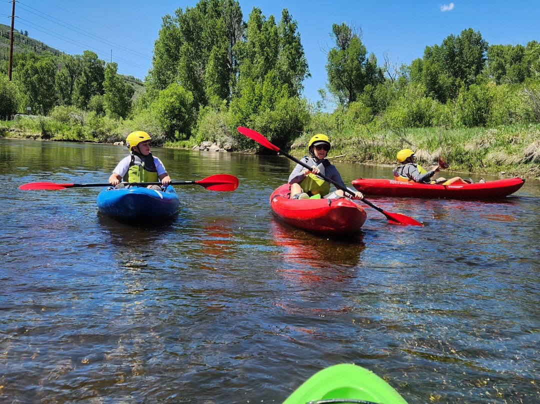 Mountain Sports Kayak School-斯廷博特斯普林斯必去景点