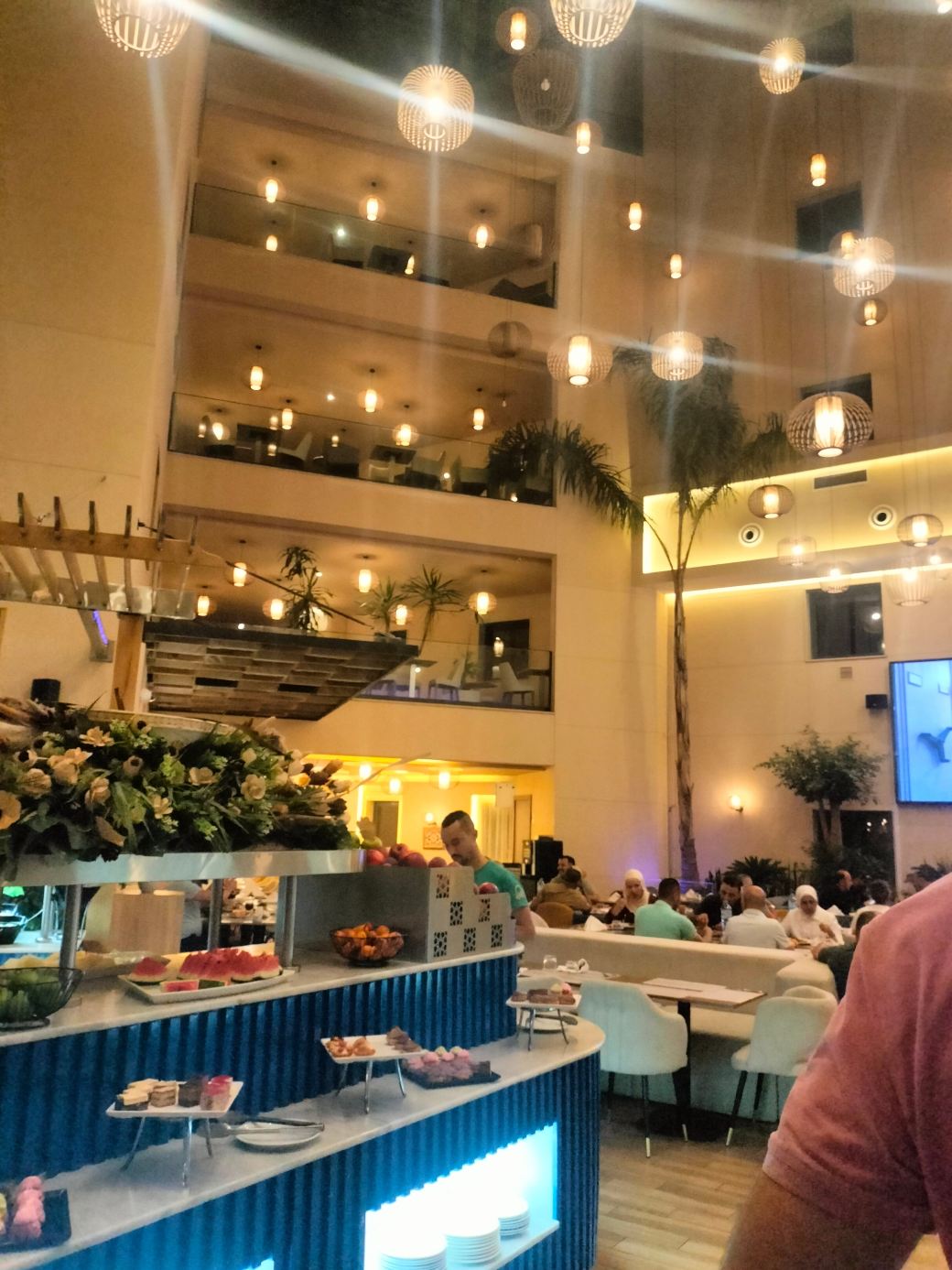 AZ 宰拉勒达酒店-旅行者