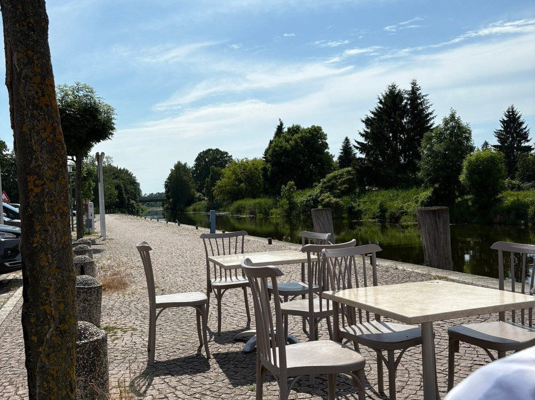 Bistro und Eiscafe Grabow am Hafen