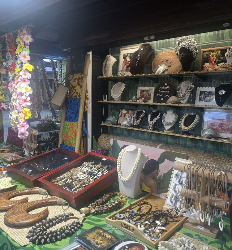Aunty Trisha's Lei Stand-拉叶必去景点