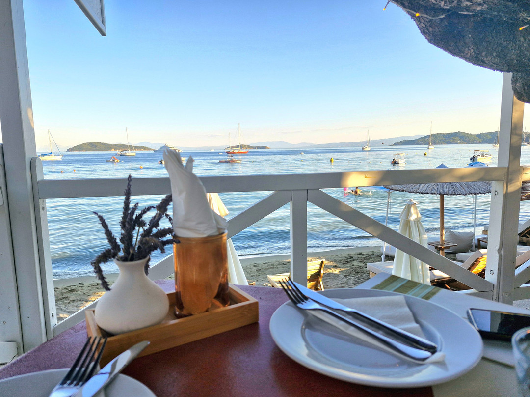 Yalos Restaurant