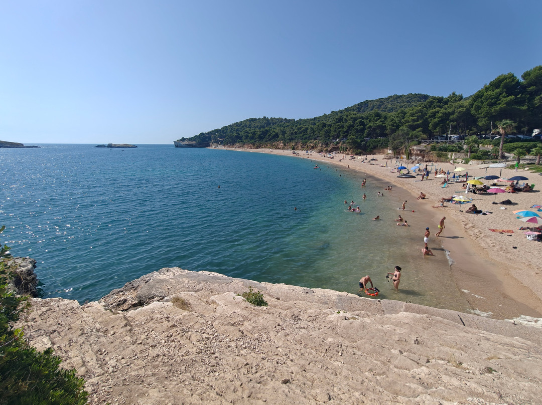 Spiaggia Baia Di Campi-维耶斯泰必去景点