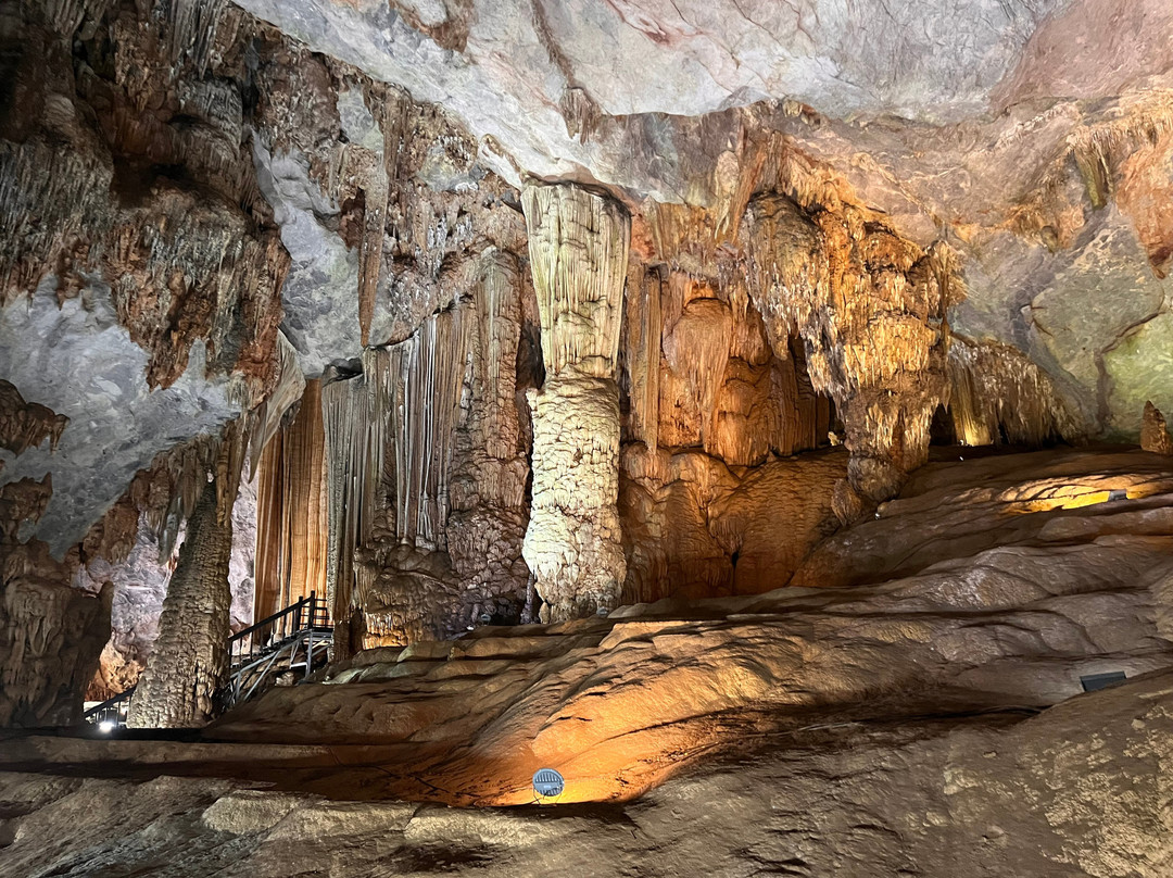 Paradise Cave-峰牙－己榜国家公园必去景点