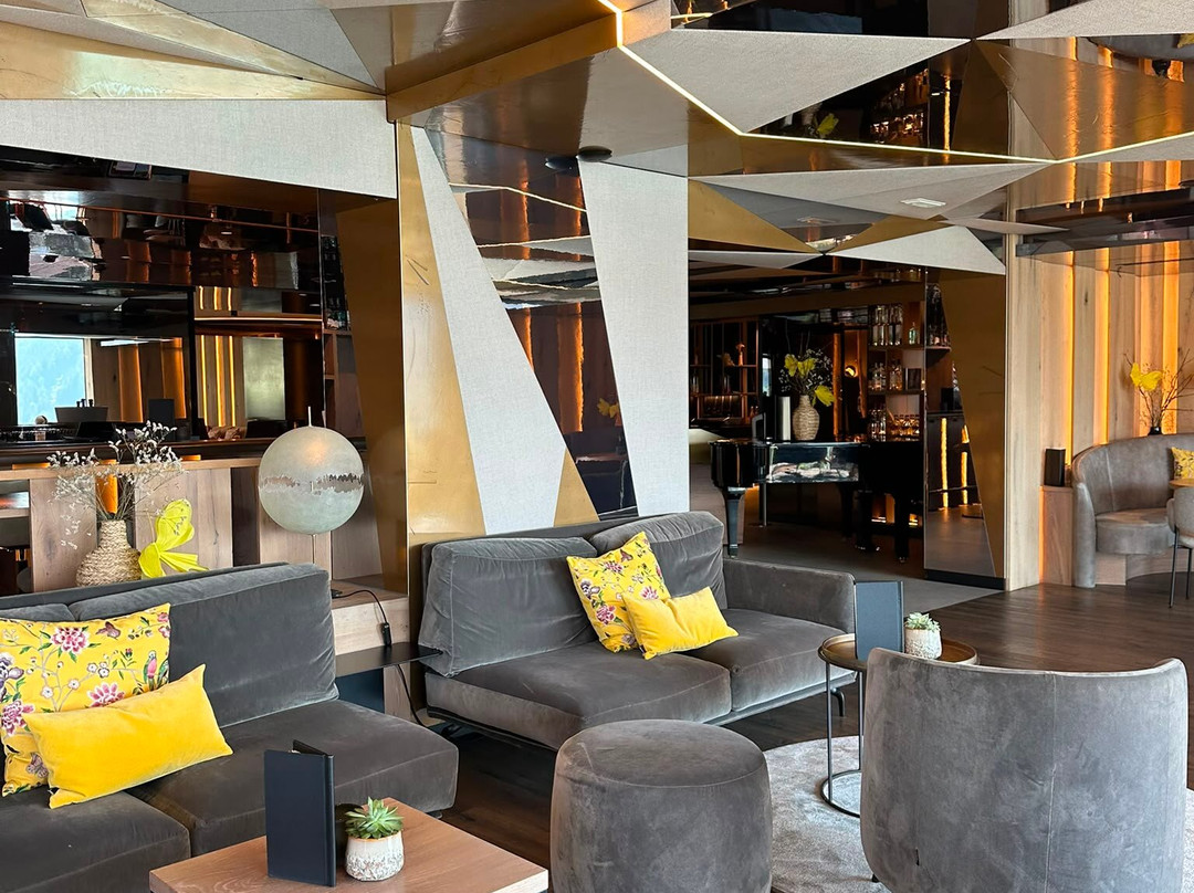 Hotel Alpen Tesitin主图