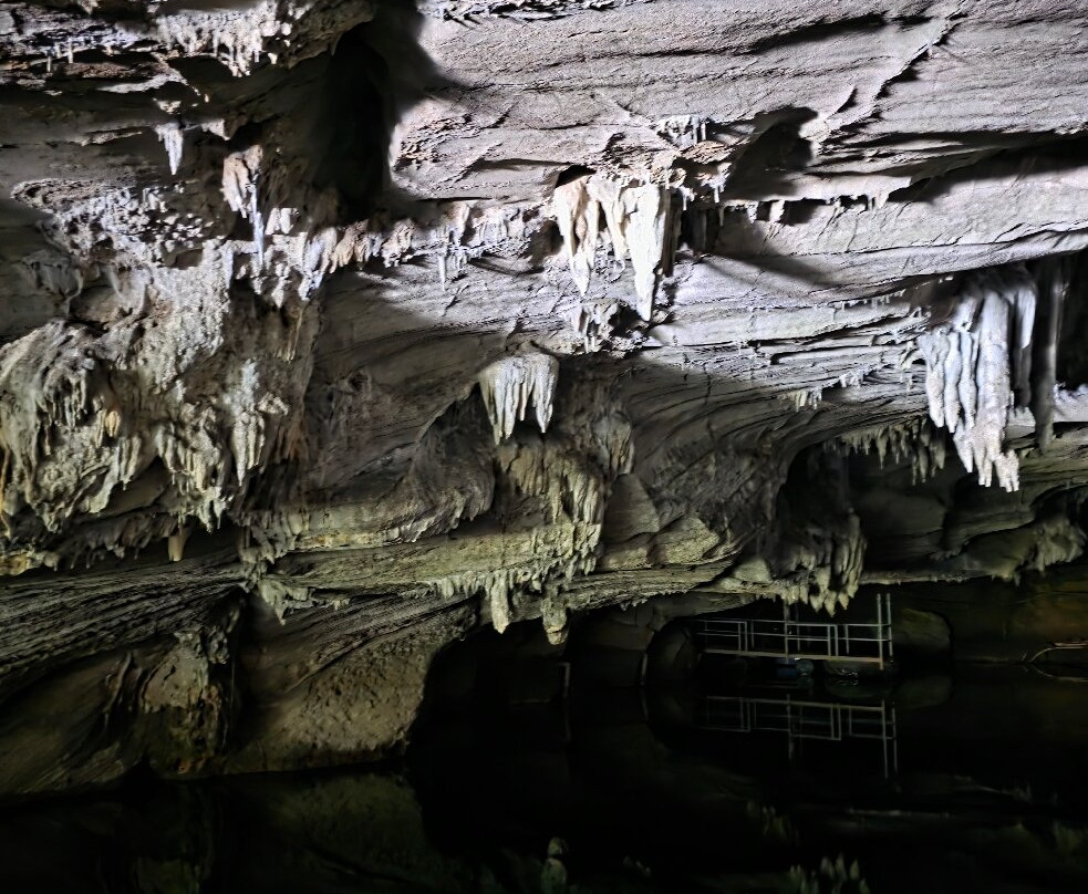 Domaine Des Grottes De Han-Han-sur-Lesse必去景点