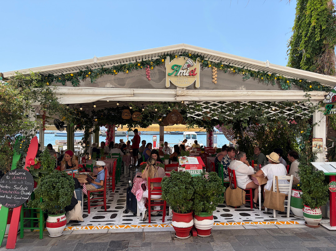 Amici Pizza