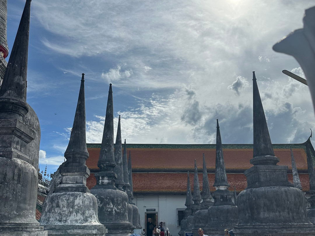 Phra Mahathat Woramaha Wiharn-洛坤必去景点